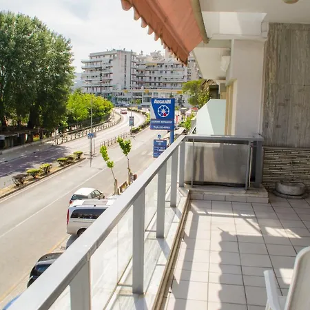 Apartamento Centrally Located Stylish Cavala