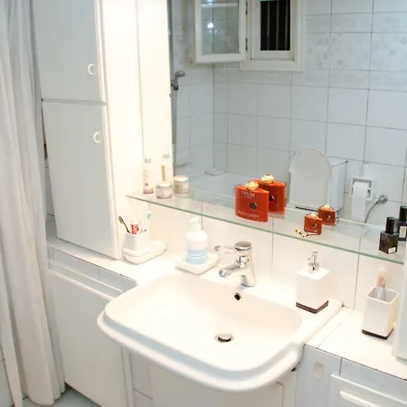 Apartamento Centrally Located Stylish *
