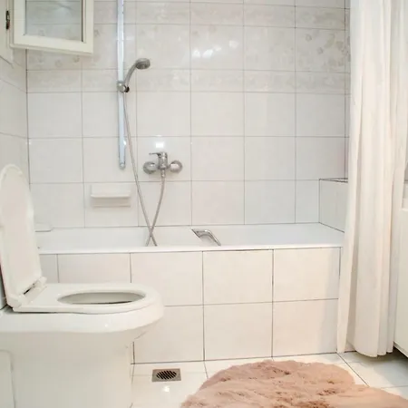Centrally Located Stylish * Cavala
